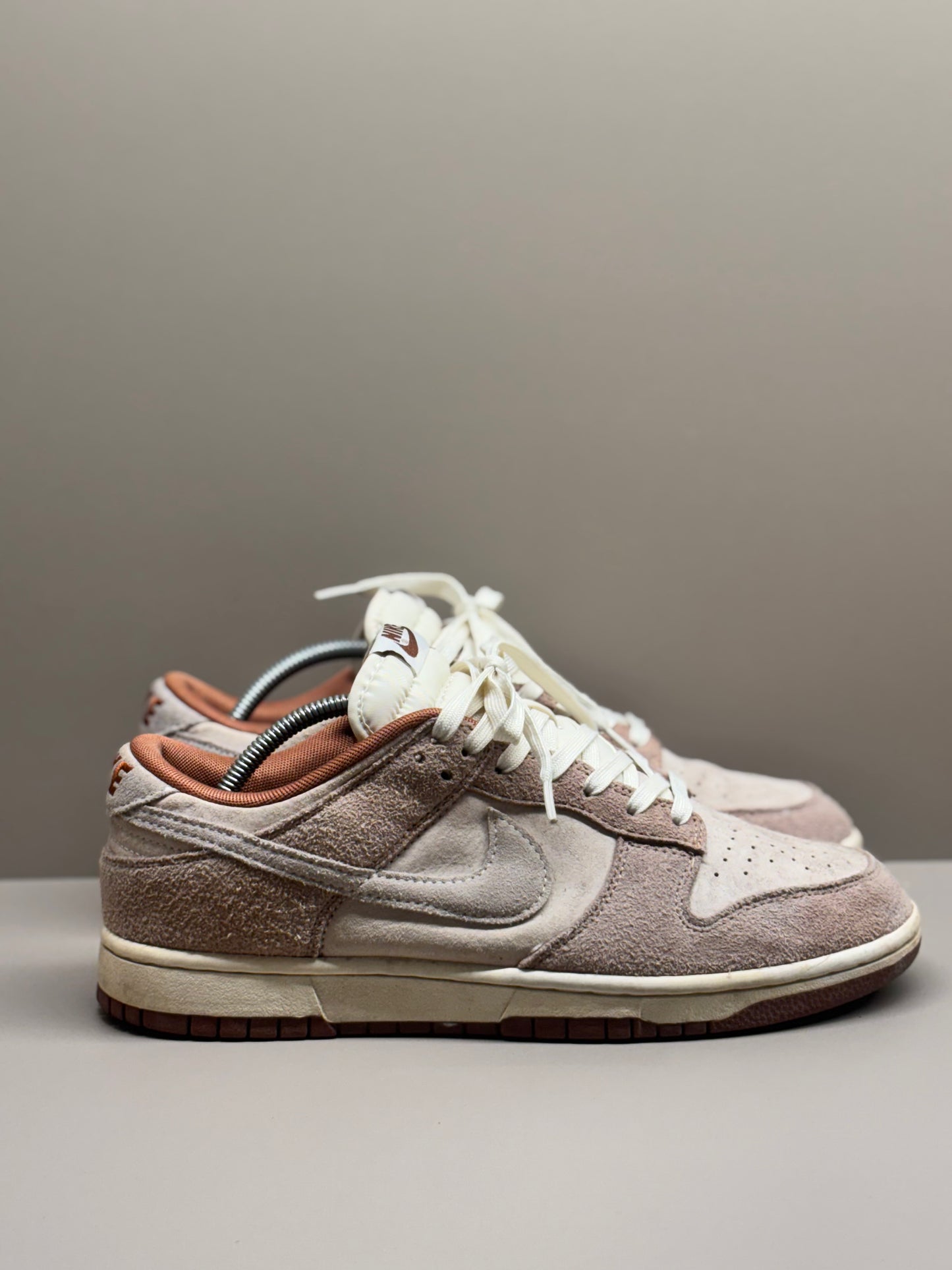 Nike Dunk Low "Medium curry"
