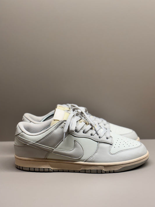 Nike Dunk Low "Sail Light Bone"