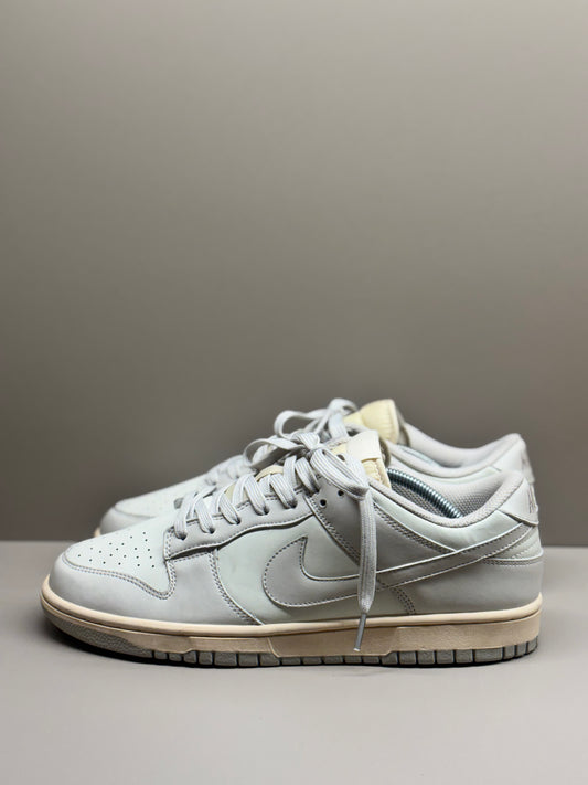 Nike Dunk Low "Sail Light Bone"