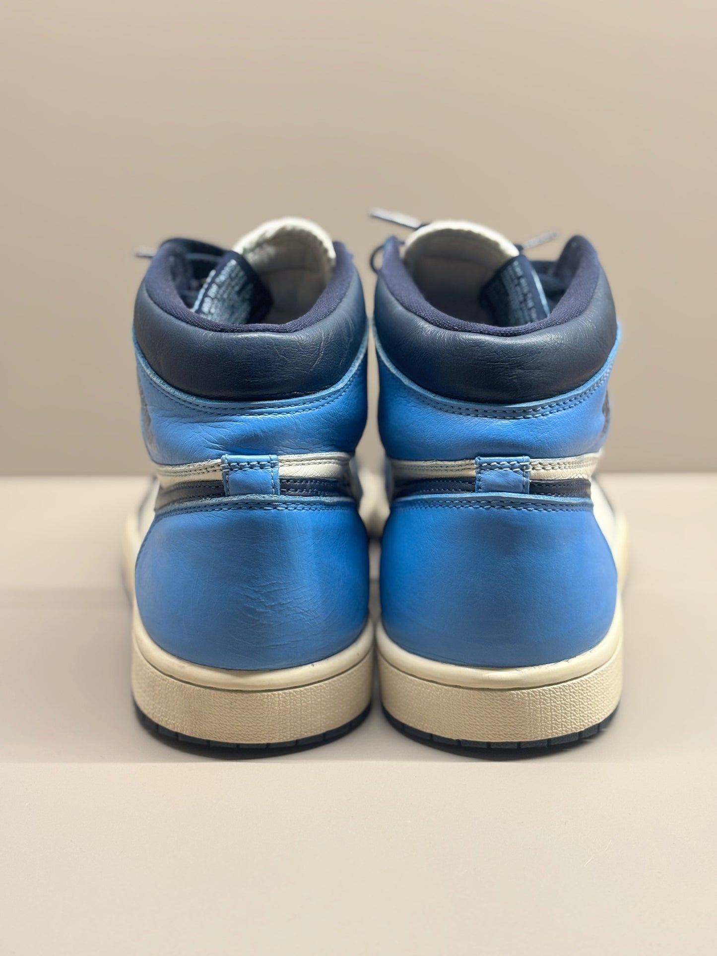 Jordan 1 Retro High Obsidian